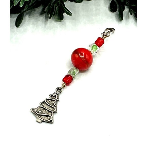 Christmas Tree Beaded Keychain Accessory With Red & Green Glass Beads - Picture 1 of 3